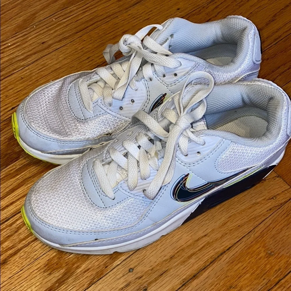 Nike Air Max size 5.5 Kids White and Yellow Sneakers